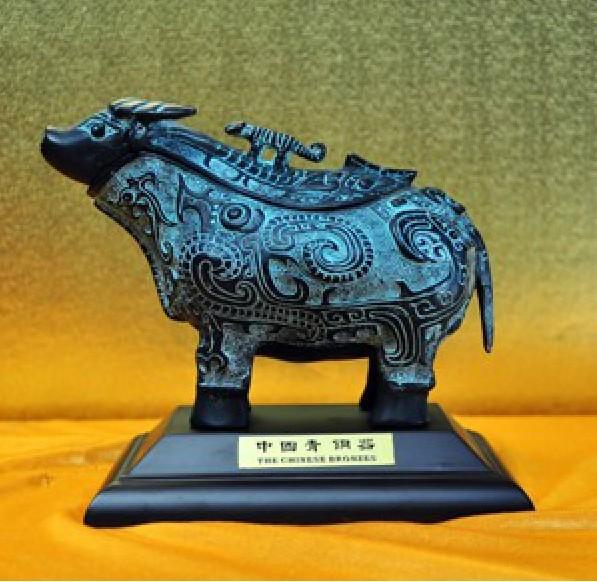 供应西安牛尊青铜牛尊陕西青铜器产品图片