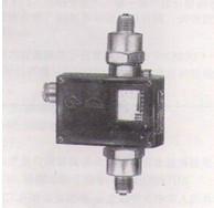 供应D530/7DD系列防爆型差压控制器图片