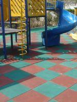 幼儿园彩色橡胶地砖图片