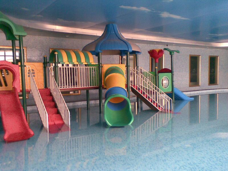 婴儿游泳馆设备报价儿童游泳馆设备批发