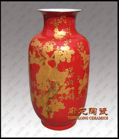 供应红釉描金冬瓜瓶 喜庆典礼装饰品花瓶 景德镇中国红瓷花瓶工艺品