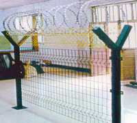 供应机场围栏网围墙铁丝网隔离栅的厂家图片