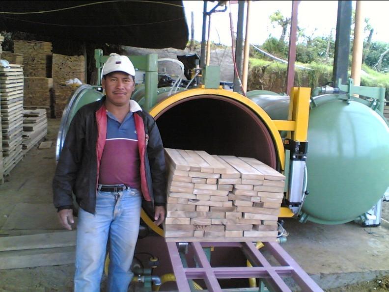 木材真空防腐阻燃设备供应木材真空防腐阻燃设备，木材真空防腐阻燃设备价格，木材阻燃设备