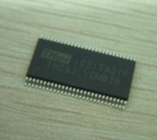 供应LVDS接口的转换芯片THC63LVDM83R图片