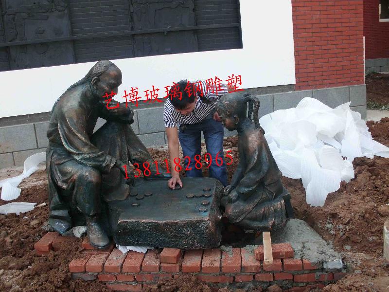 北京雕塑雕塑生产什么？大型玻璃钢立体雕塑