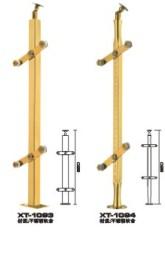 不锈钢楼梯立柱生产厂家夹木立柱批发