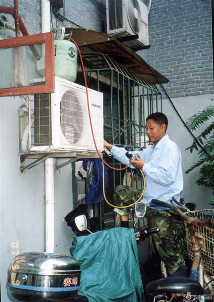 苏州家庭空调维修拆装空调不制冷要加氟利昂空调不启动要维修