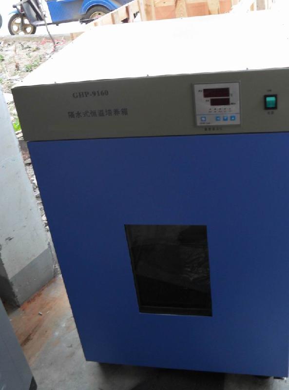 供应隔水式恒温培养箱生产厂家，隔水式恒温培养箱电议