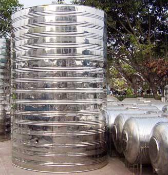供应圆柱形水箱，不锈钢圆柱形水箱，圆柱形不锈钢水箱