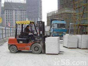 大团叉车出租-货柜设备装卸-南汇区50吨汽车吊出租-平板车出租