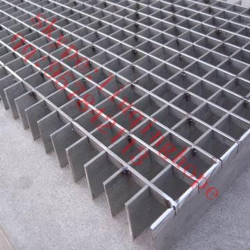 供应 隔离栅，钢格板，围栏厂家规格图片