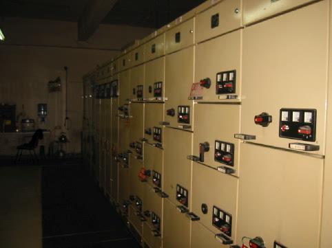 供应西安配电柜回收，西安配电设备收购，西安电器回收西安配电柜回收