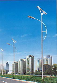 云南太阳能路灯灯杆高10米120批发