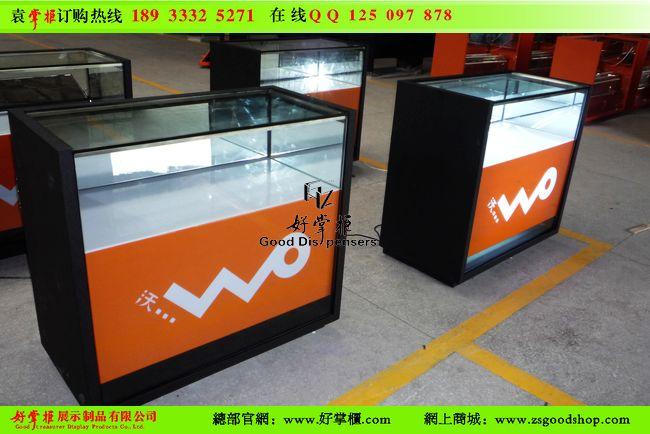 供应中国联通沃3G手机柜台生产厂家图