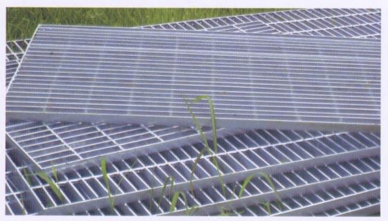 新疆北斗专业生产 钢格板 金属网片、钢丝网 多种型号 规格齐全