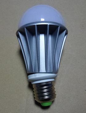 供应LED压铸球泡灯球泡灯厂家