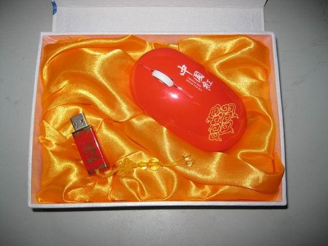 供应厂家直销中国红瓷无线鼠标U盘套装图片