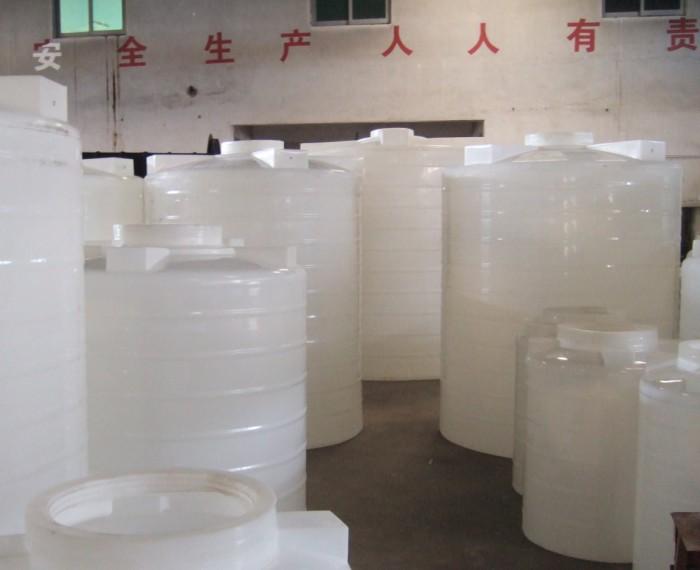 供应10吨塑胶水塔