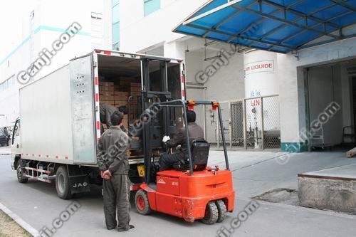 上海嘉定区电瓶内燃叉车出租货物上下车装卸电瓶3-15吨叉车出租