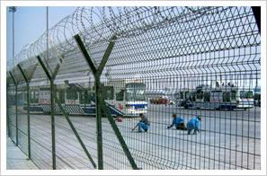 供应机场隔离栅机场围栏网机场隔离栅