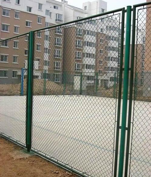 衡水市球场围栏网体育场围栏网篮球场厂家