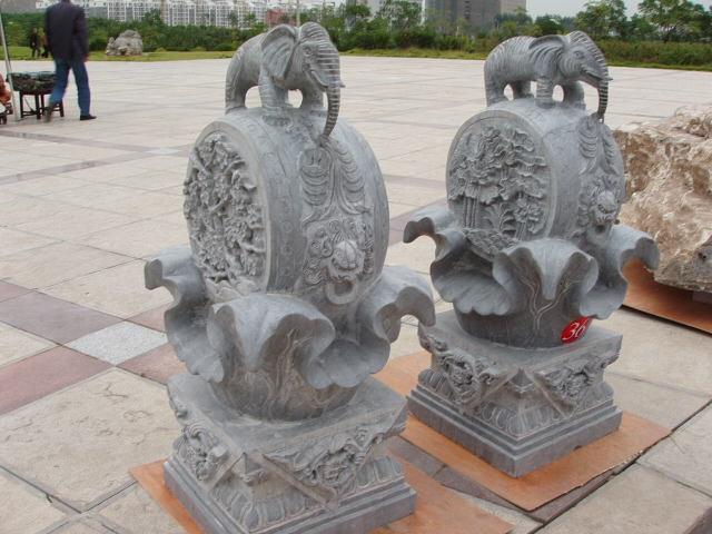 供应肇庆市古代门墩雕塑/汉白玉雕塑/晚霞红石头雕刻