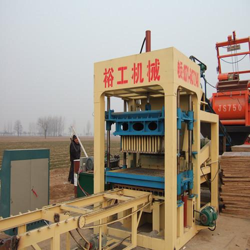选择专业水泥砌块砖机就到巩义裕工制砖机厂家GY