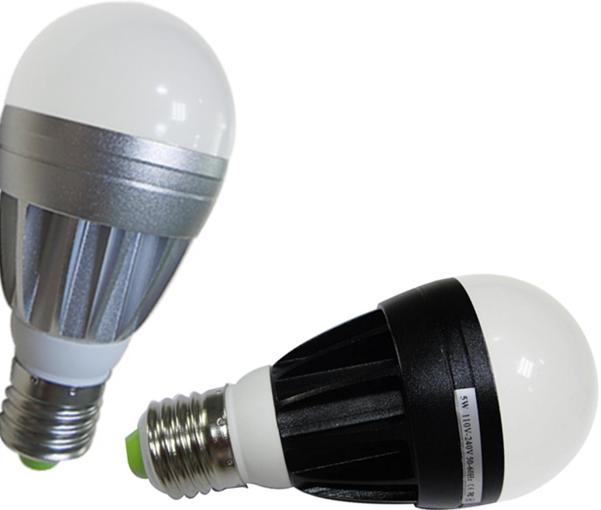 供应LED小功率球泡灯7W/高光效/低发热/质保二年