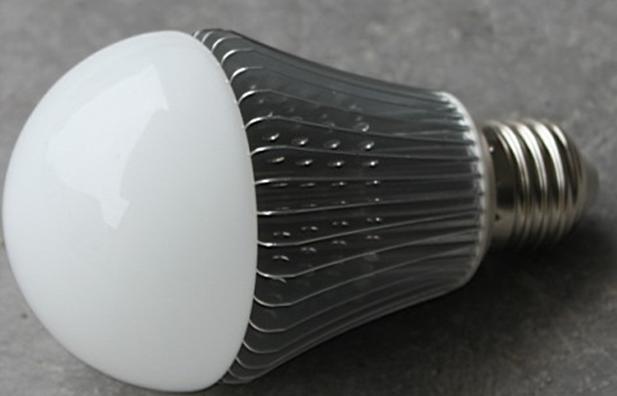 供应贴片式LED球泡灯/高光效/低发热/质保二年