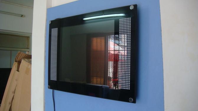4广州2寸LED高清液晶电视批发