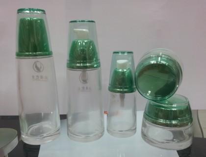 供应化妆品瓶包装，化妆品玻璃瓶，套装玻璃瓶