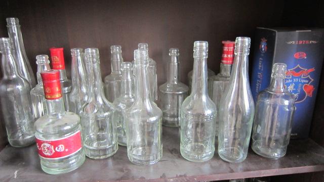 供应甘肃玻璃瓶、甘肃菌种瓶、甘肃调味品瓶、甘肃玻璃瓶厂家，甘肃玻璃瓶