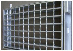 供应手工钢格板、冷轧钢格板、复合钢格板、异形钢格板。
