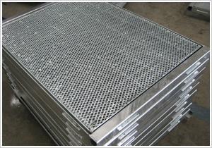 供应钢格板工业台面、钢格板过道、不锈钢钢格板。