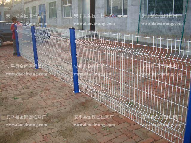 供应上海护栏网/上海护栏网厂家供应图片