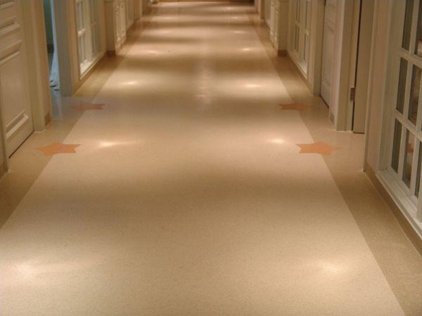 北京敬老院塑胶地板PVC地板承接工程/北京保健院橡胶地板承接工程