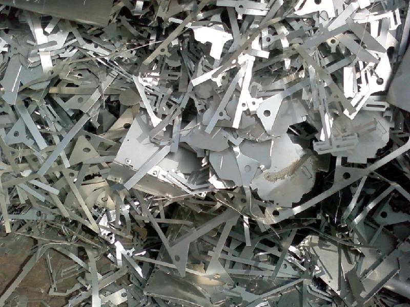 供应北京回收螺旋管回收废旧电机回收变压器回收各种设备机床多少一吨图片