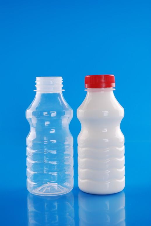 焦作透明塑料瓶塑料饮料瓶批发