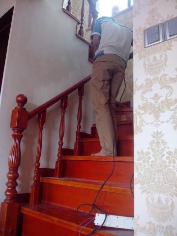 供应上海哪里做的实木楼梯最便宜上海楼梯厂家上海楼梯