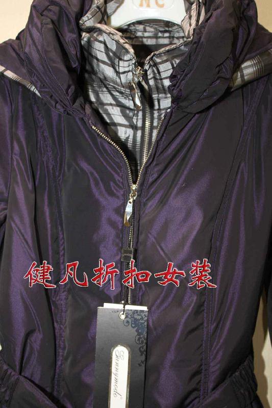 供应库存女装棉衣批发库存女装风衣批发品牌羽绒服批发