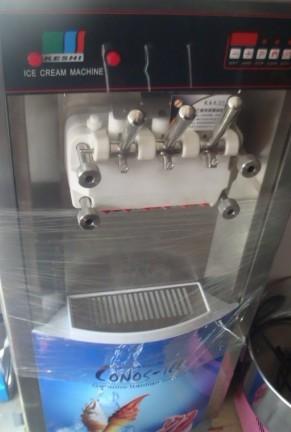 鲜奶吧所需设备清单：巴氏牛奶消毒机、商用酸奶机、热风循环消毒柜鲜冷藏图片