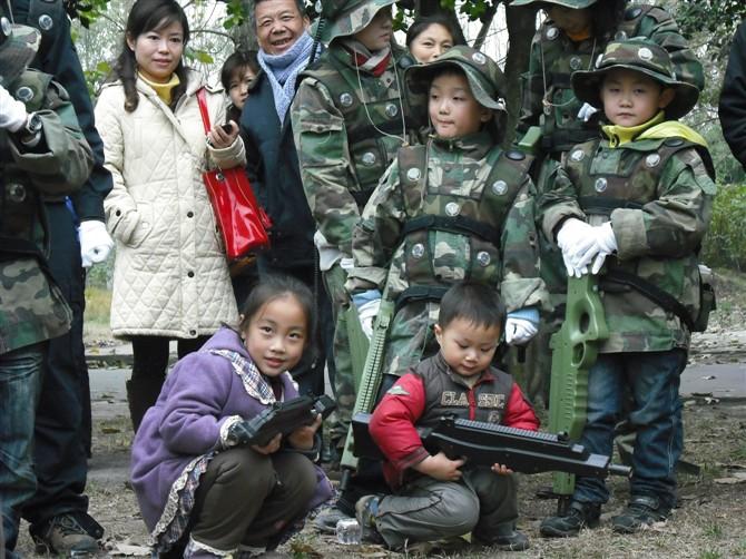武汉春节带孩子到哪里玩真人CS对抗批发