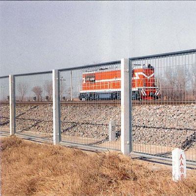 供应铁路两侧隔离栅隔离防护网