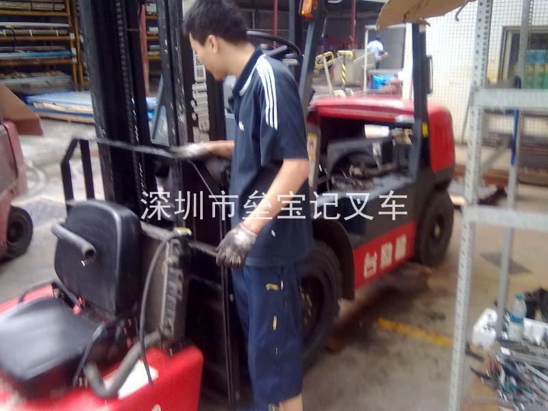 深圳市深圳电动平衡重内燃平衡重叉车维修厂家