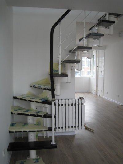 供应青岛楼梯钢木楼梯实木楼梯玻璃楼梯