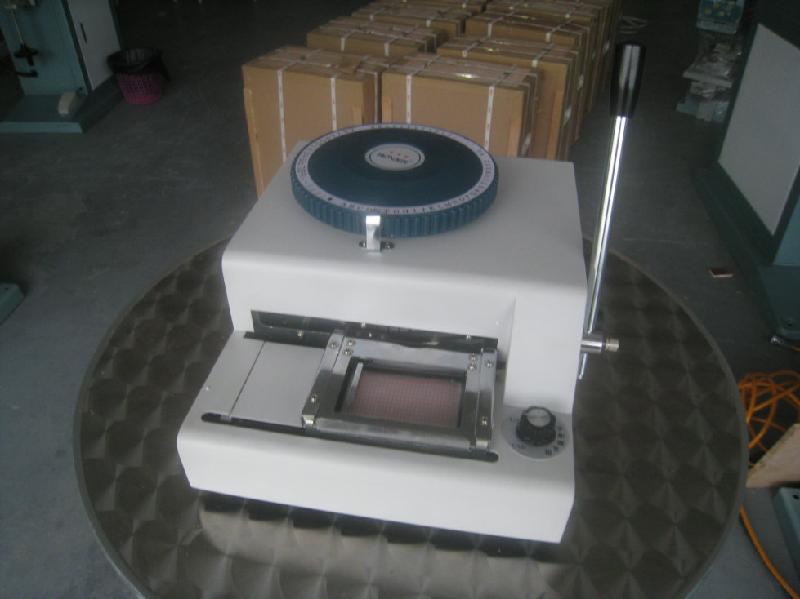 供应PVC打码机数字英文字母凸字打印机图片