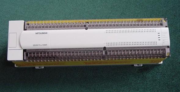 供应FX1N-40MT-D三菱PLC基本单元24点输入16点输出