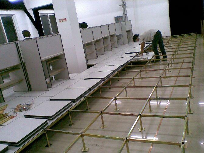 内蒙古机房活动抗静电地板，pvc防静电地板产品，陶瓷防静电地