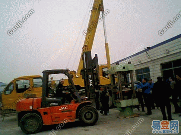 上海闸北区汽车吊出租机械吊装叉车出租机器搬家装卸移位图片