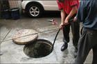供应东莞厚街环卫车清理化粪池油池图片